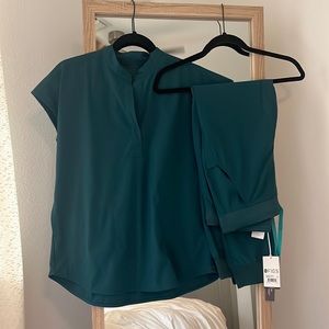 Figs Caribbean Blue Fionlite set: Zamora + Rafaela